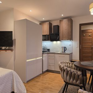 20250402_193449 Miniapartament
